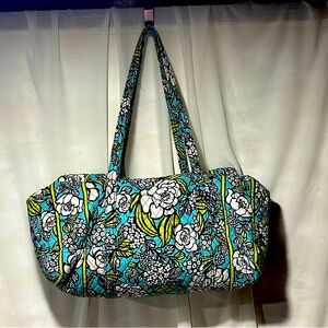 Vera Bradley Duffel Bag in Island Blooms pattern, great condition